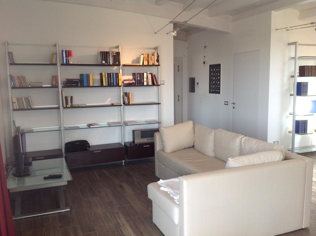 Casa Robilio Apartment Maccagno ภายนอก รูปภาพ